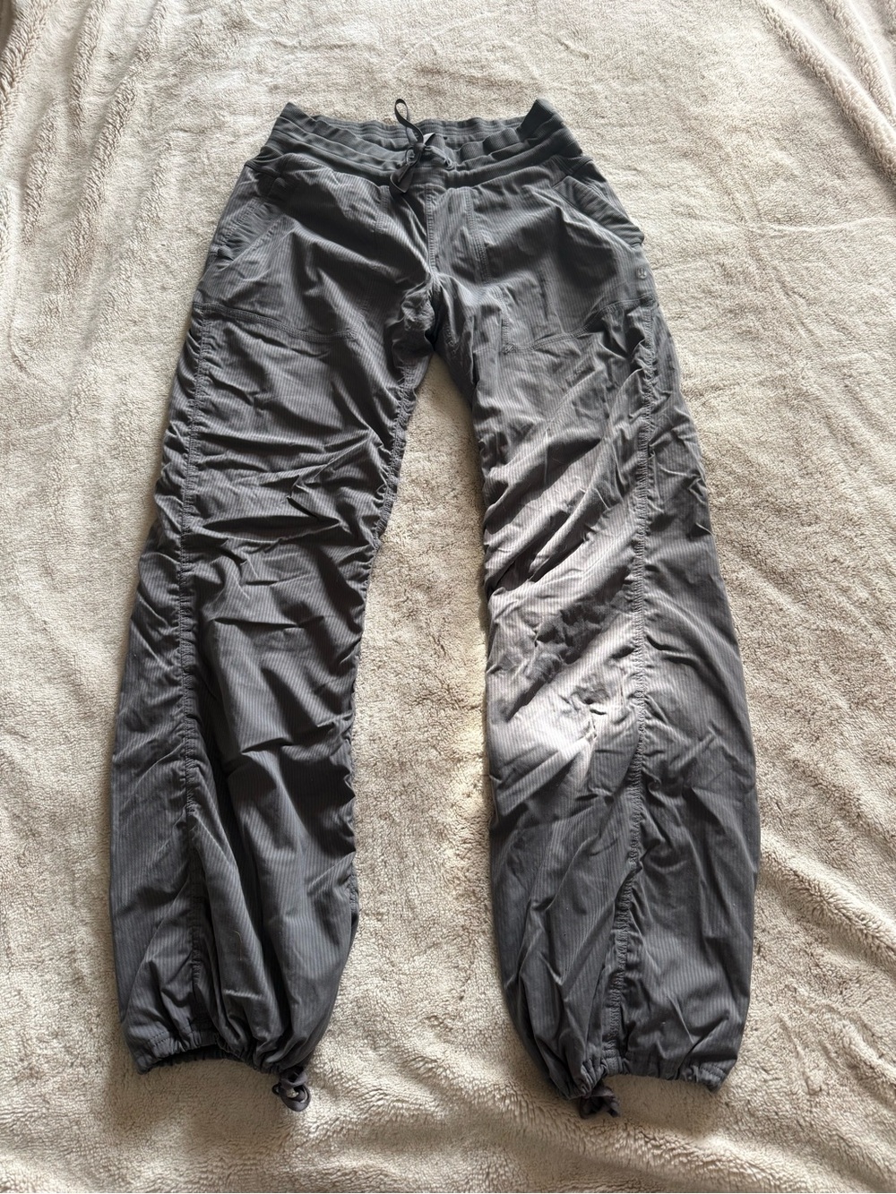 Lululemon Athletica women’s Dance lined studio mid-low waist Gray Pants 6